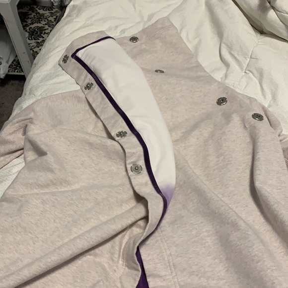 Lululemon Savasana Wrap - Picture 6 of 7